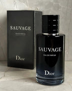 3 PERFUMES + 1 REGALO (sauvage edp - 212 vip black - bleu de chanel edp + 1 perfumero)