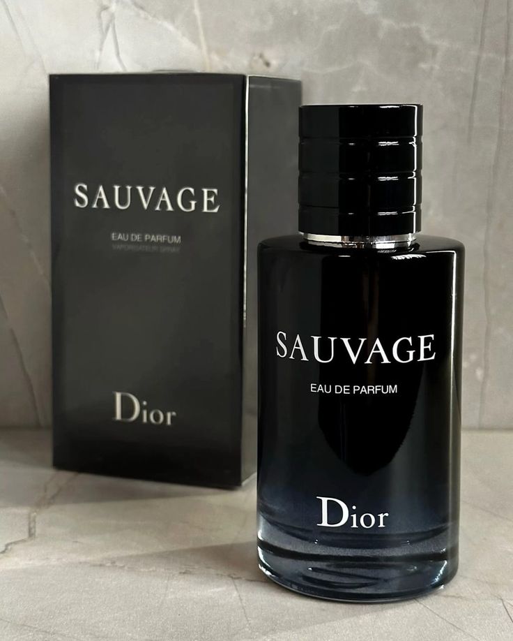 3 perfumes (sauvage edp - 212 vip black - bleu de chanel edp) + 1 perfumero